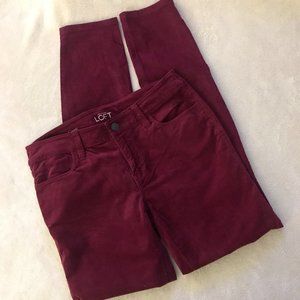 ANN TAYLOR LOFT Corduroy Jeans Size 27/4 in color Burgundy